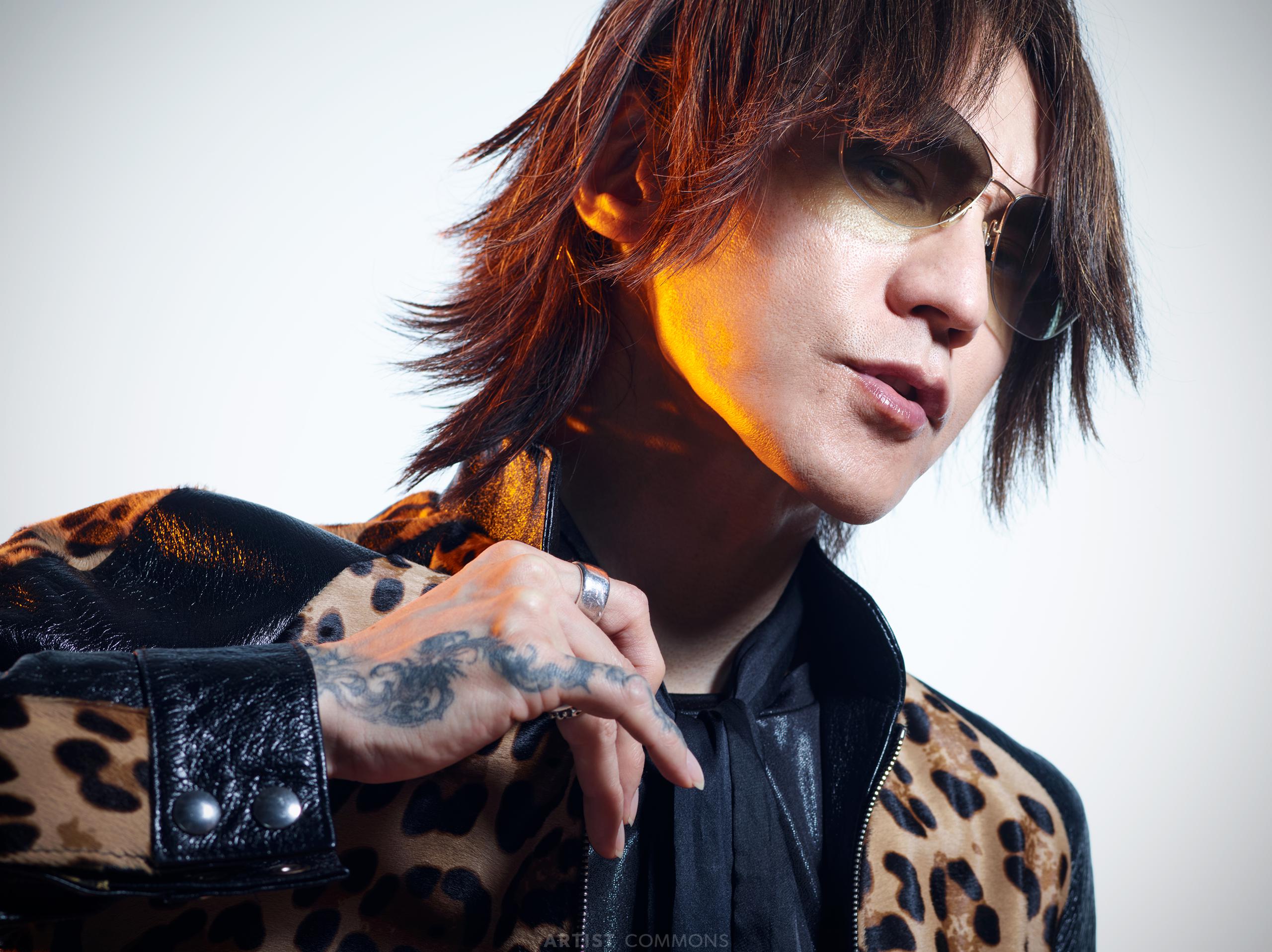 SUGIZO